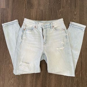 American Eagle Mom Jean!
